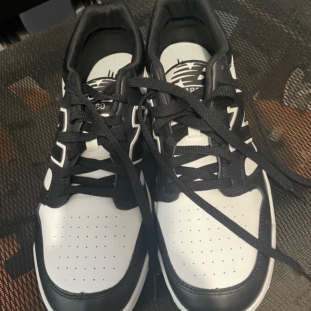 New Balance 480 Men's Black and White Sneakers - Picture 6 of 11